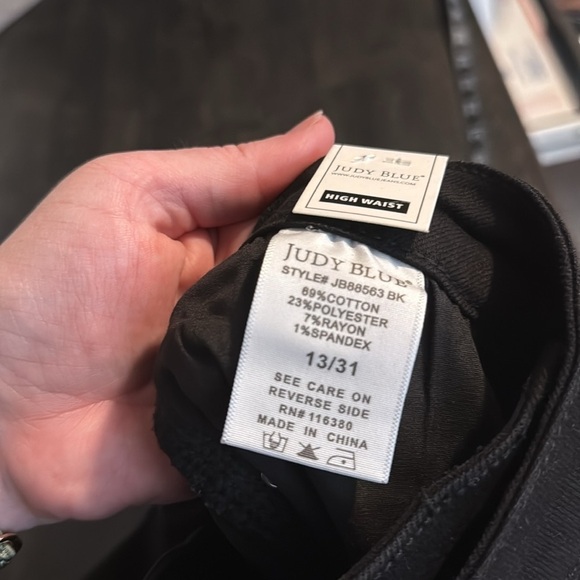 Judy Blue Black Dad Jean Straight Leg Crossover Waist Size 13/31 NWT - Picture 6 of 9